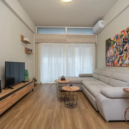 Stylish Victoria M Station 4 Pers Apartment